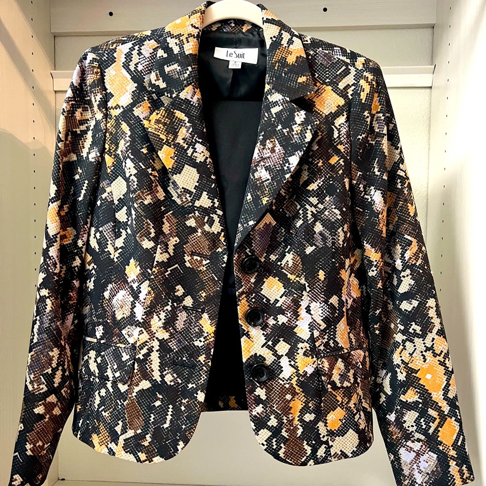 Show-stopper, 2pc Le Suit